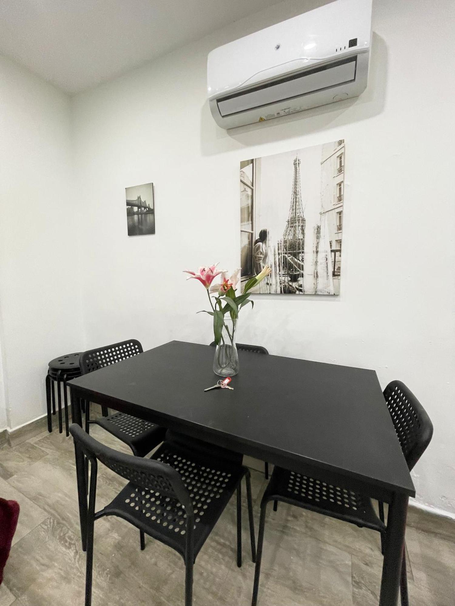 Apartments Near Metro Madrid Bagian luar foto