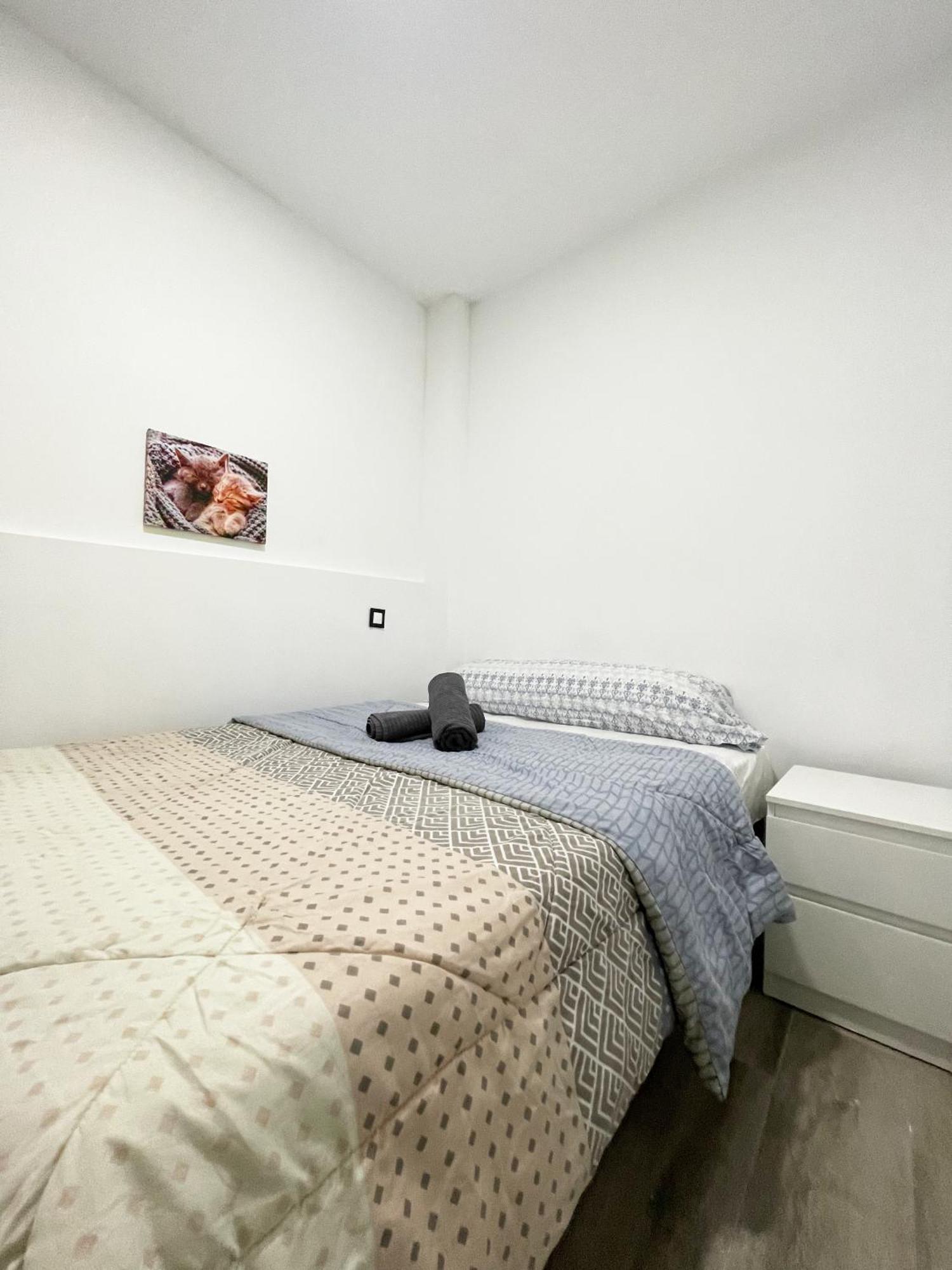 Apartments Near Metro Madrid Bagian luar foto